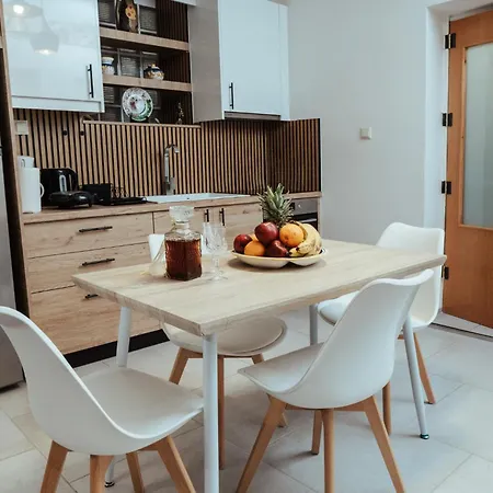 Luxury House Apartment *